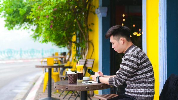 Les impacts durables de la maltraitance infantile sur les liens affectifs à l'âge adulte